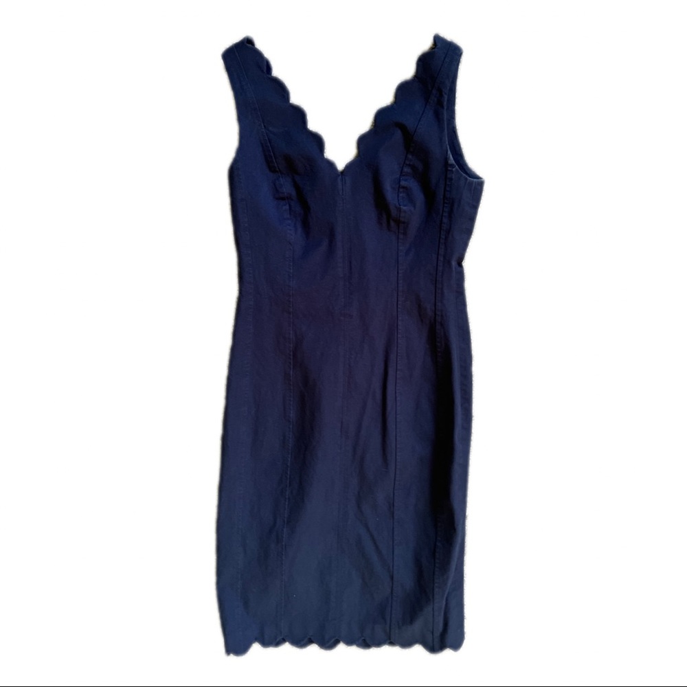 Banana Republic scalloped neck, sleeveless dress. Sz 4.